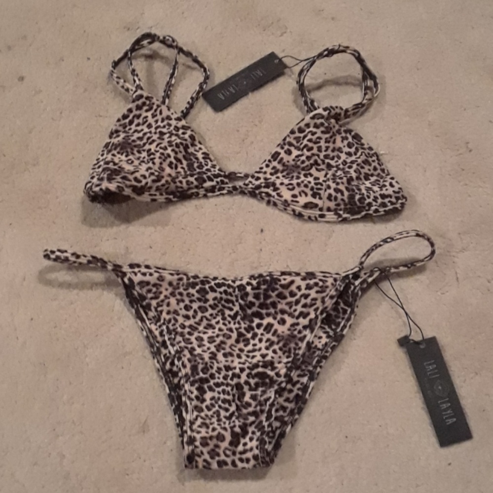 Lali + Layla Bikini